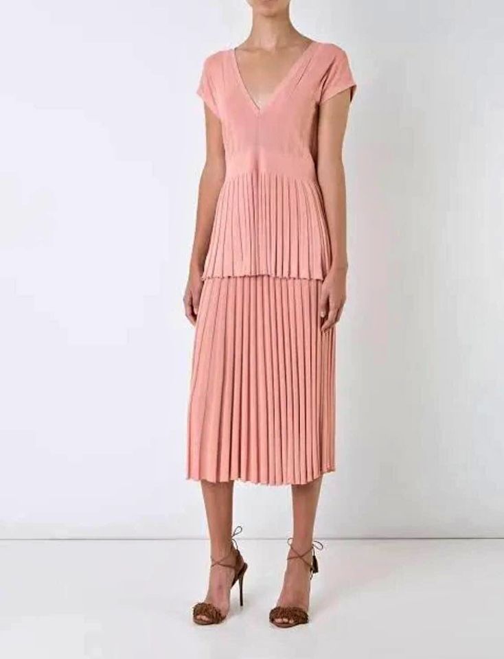 Second hand Scanlan Theodore Coral Deep V Neck Pleated Rib Crepe Knit Top available at Restitched